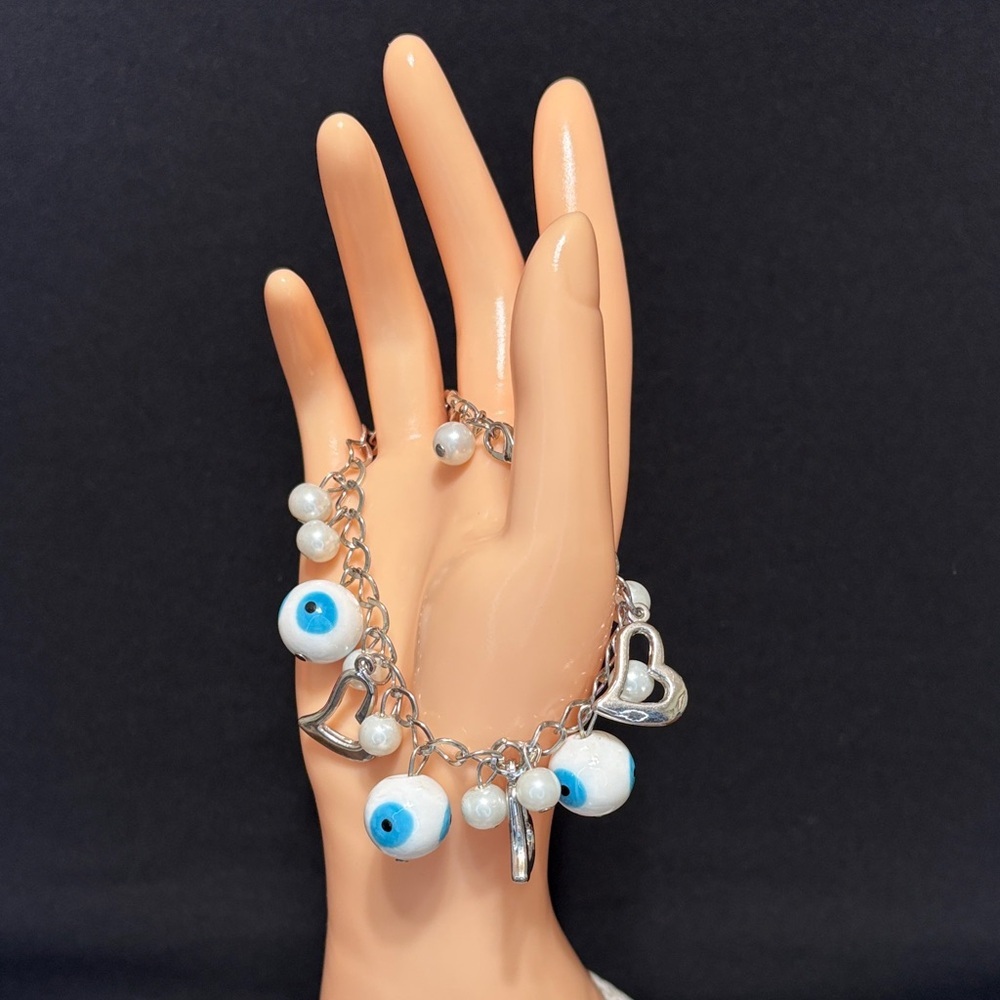 Chic Silver Bracelet with Blue Eye Charms